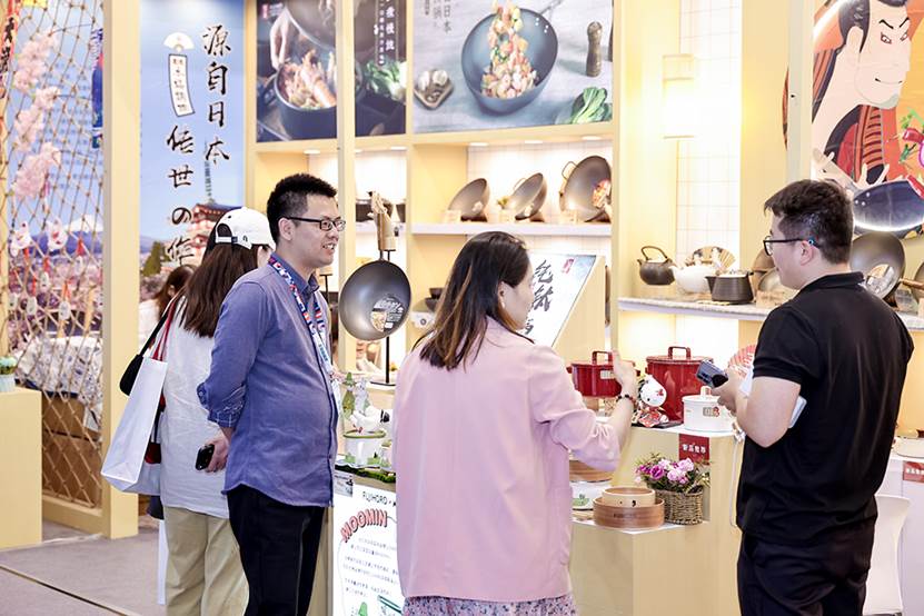 又一家“代工厂”上市，小家电生意真的那么好做吗