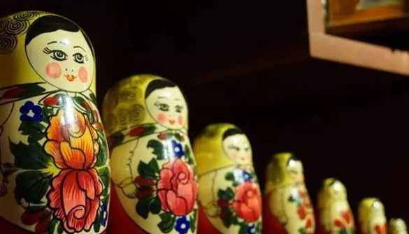人民日报：整治电视“套娃”收费，合法合规发展